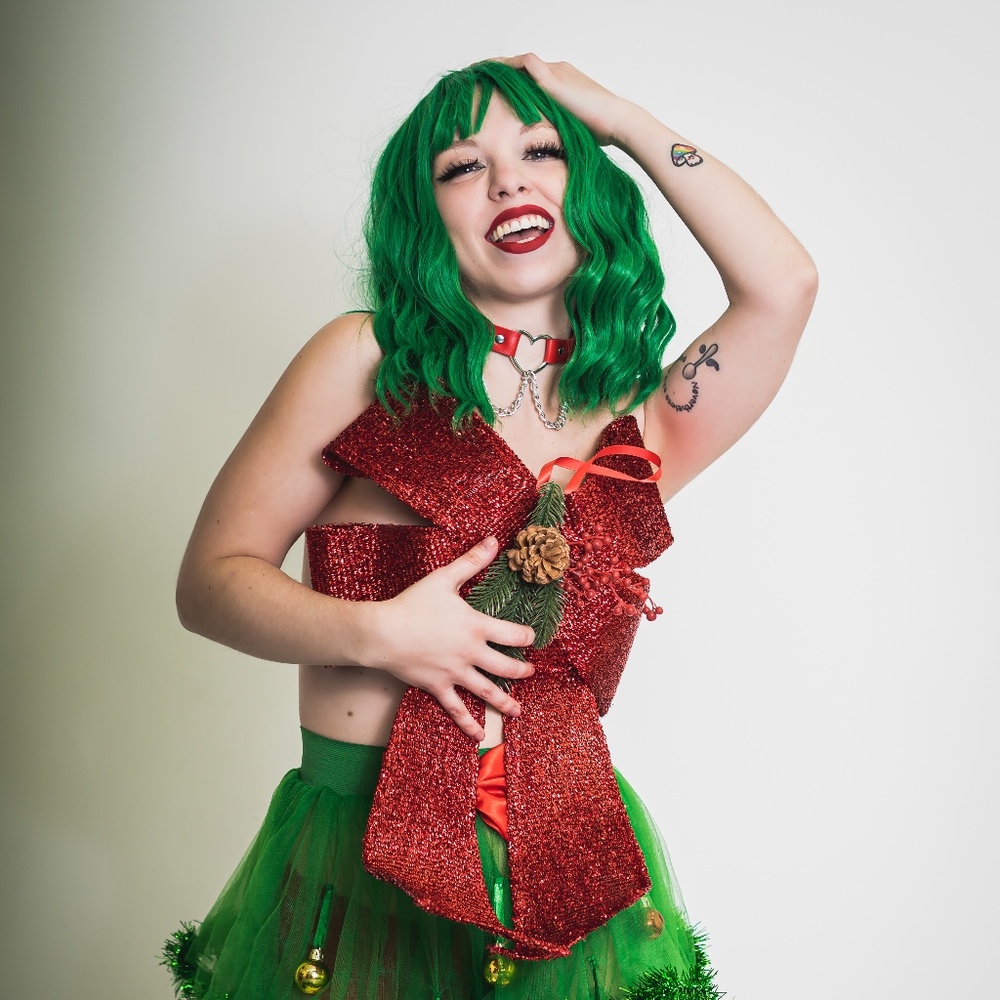 Meet your Posher, Inara